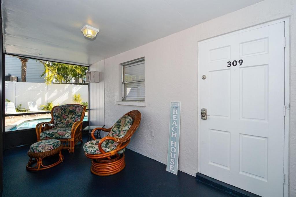 Canal 309 - Right In Siesta Key Village! Экстерьер фото
