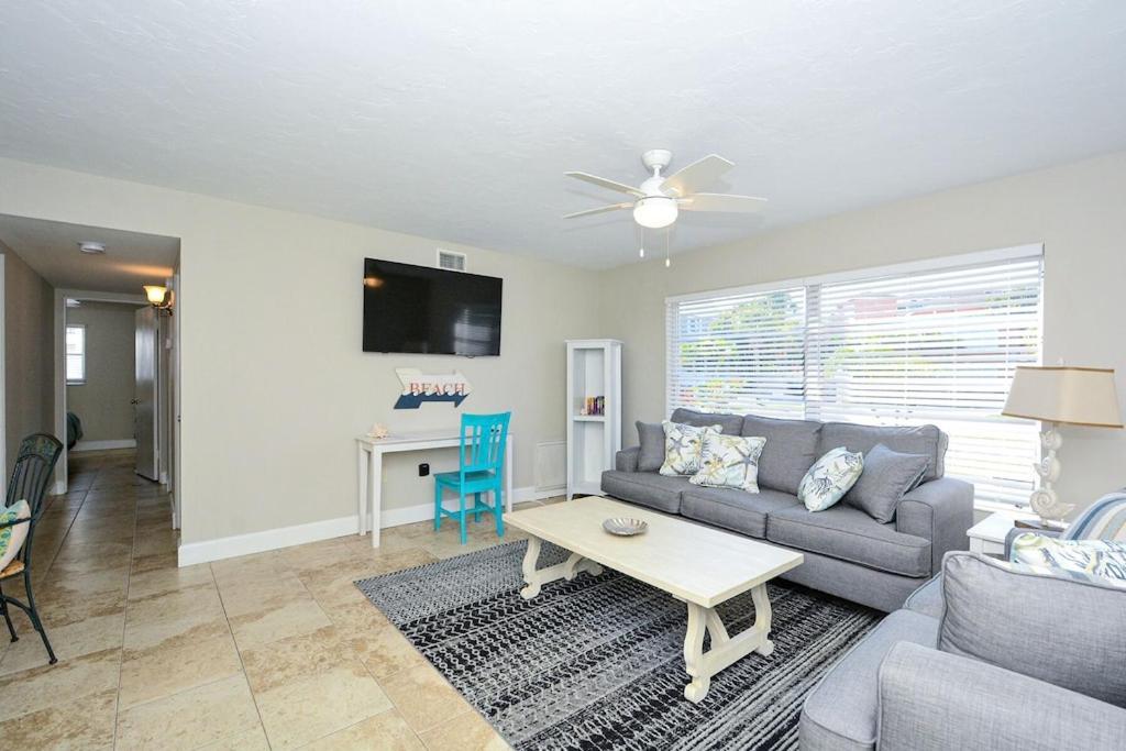 Canal 309 - Right In Siesta Key Village! Экстерьер фото