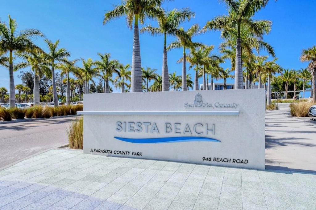 Canal 309 - Right In Siesta Key Village! Экстерьер фото