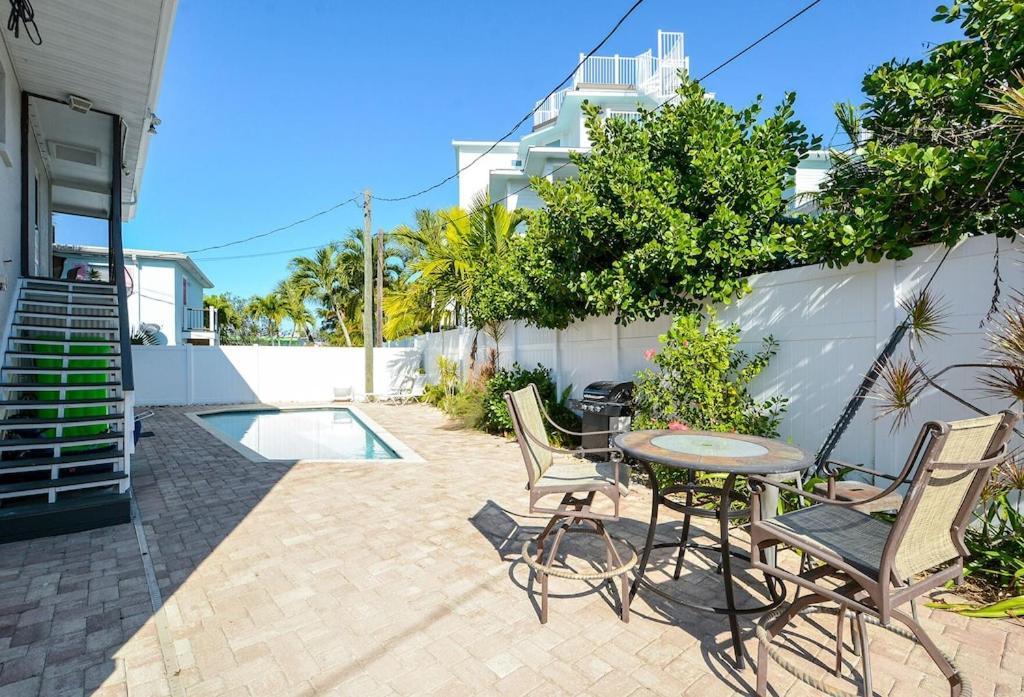 Canal 309 - Right In Siesta Key Village! Экстерьер фото