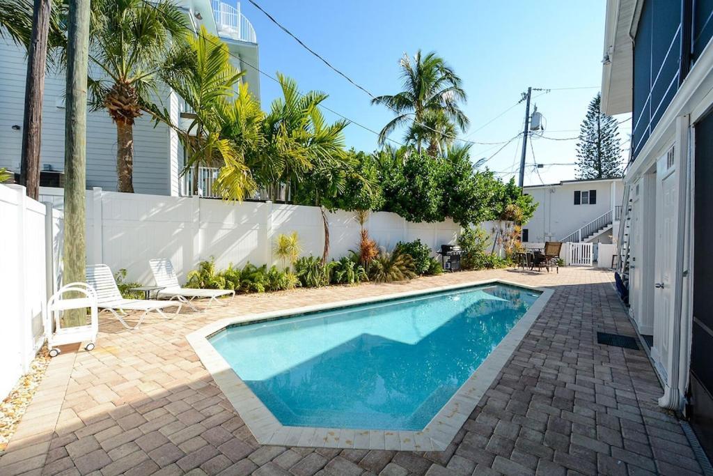 Canal 309 - Right In Siesta Key Village! Экстерьер фото